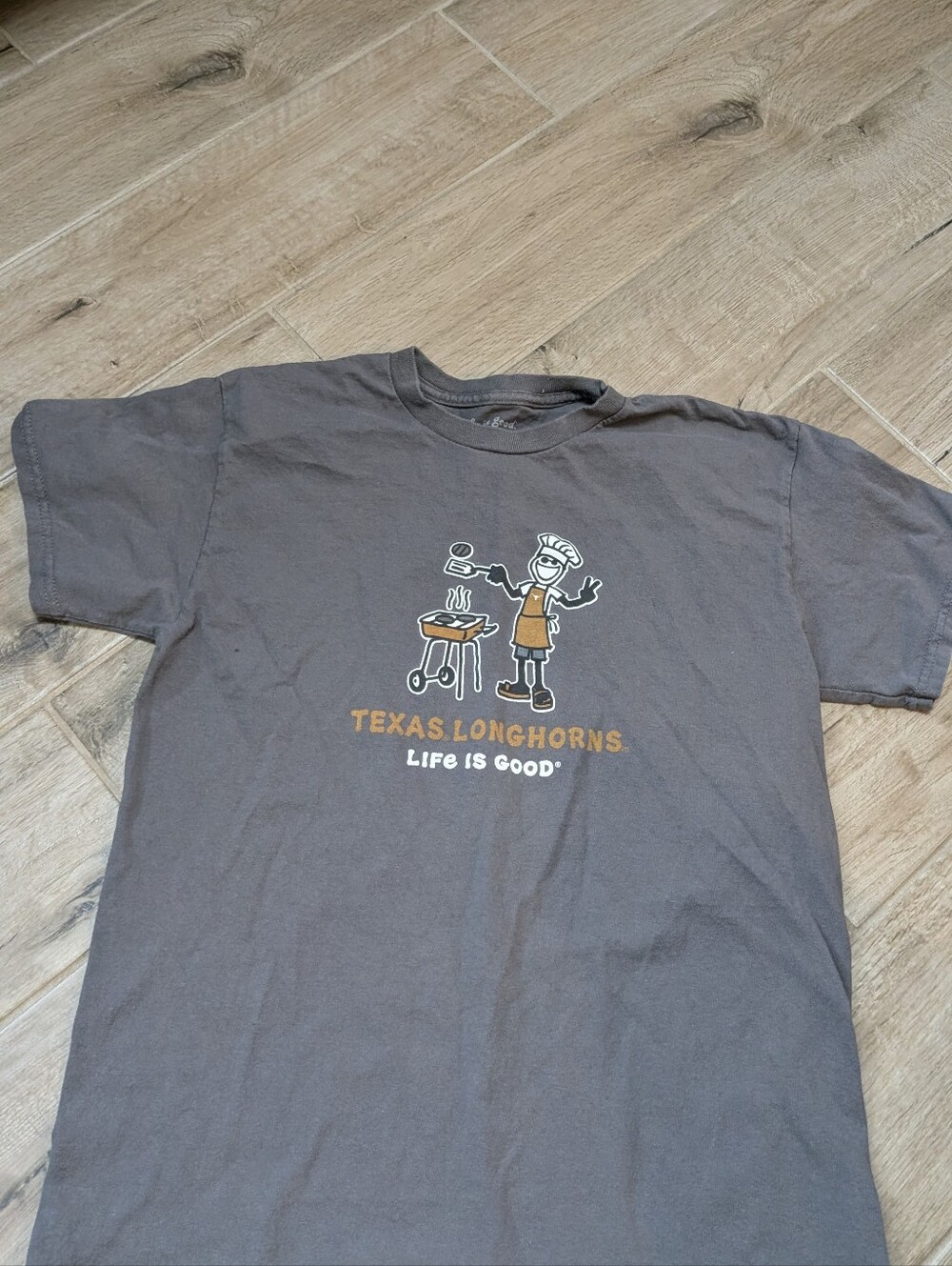 Life Is Good Gray Texas Longhorns Grill Graphic Tee